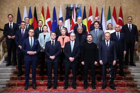 در جست‌وجوی پشتیبان