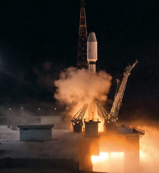 چشمان بازتر