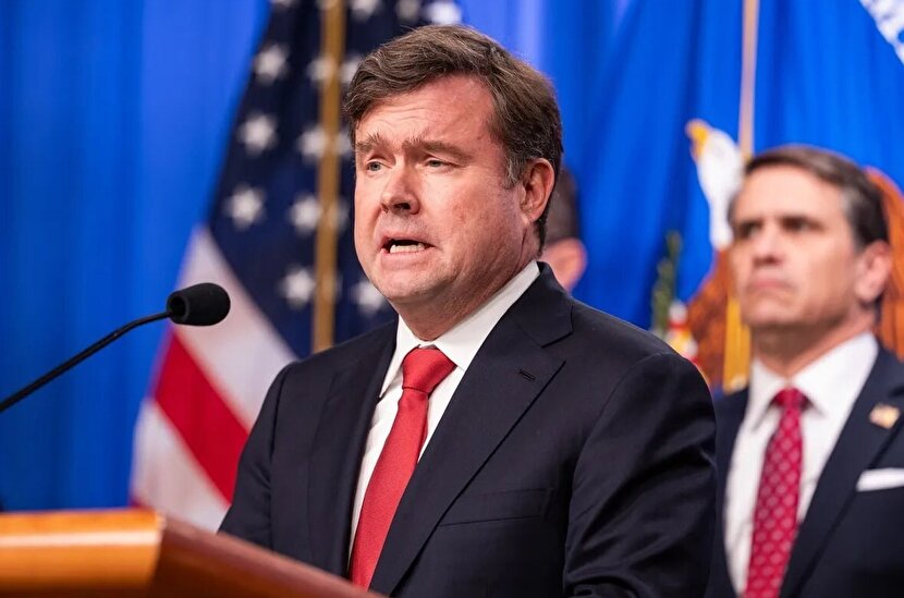 شکاف در دولت ترامپ؛ استعفای رئیس حوزه تحریم‌های دولت آمریکا