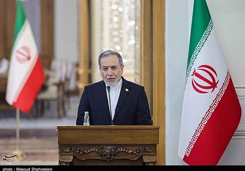 واکنش عراقچی به ادعاهای ترامپ: با مدرک صحبت کند