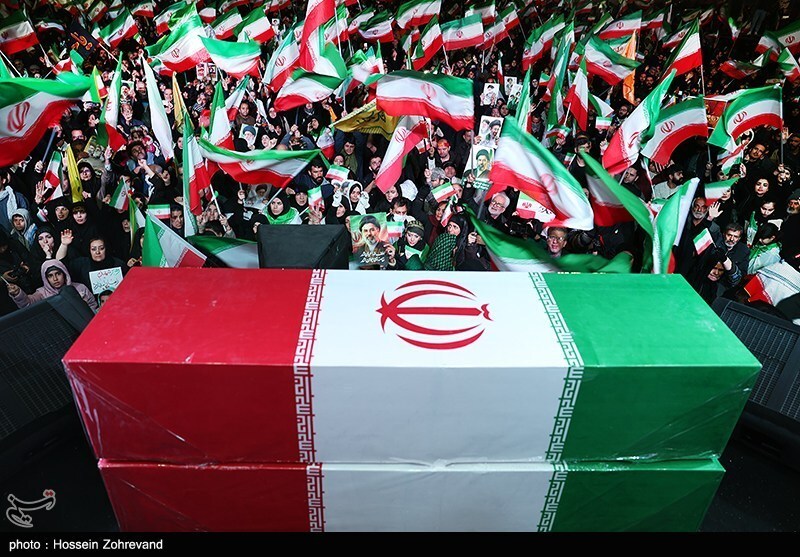 وداع با شهدای ناو دنا؛ سلام به حفظ انقلاب، نظام و ایران اسلامی وداع با شهدای ناو دنا؛ سلام به حفظ انقلاب، نظام و ایران اسلامی
