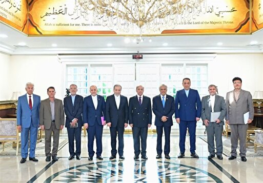 دیدار عراقچی با نخست وزیر پاکستان