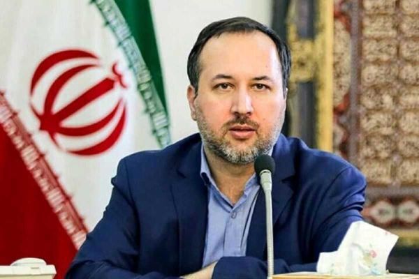 نصب پنل خورشیدی بر پشت‌بام ادارات توجیه اقتصادی ندارد/ طرح‌های رفع ناترازی انرژی باید کارشناسی شده باشد