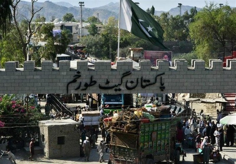 بازگشایی گذرگاه مرزی «تورخم»؛ رفت‌وآمد مسافران از سر گرفته شد