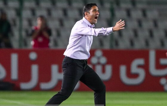 سایه ویرا بر نیمکت سرخها سایه ویرا بر نیمکت سرخها