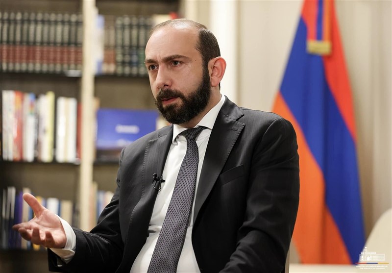 میرزویان: قانون اساسی ارمنستان قابلمذاکره با آذربایجان نیست میرزویان: قانون اساسی ارمنستان قابلمذاکره با آذربایجان نیست