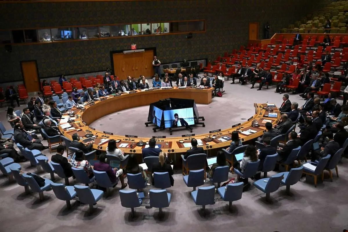 شورای امنیت پیش نویس قطعنامه آمریکا در مورد غزه را تصویب کرد شورای امنیت پیش نویس قطعنامه آمریکا در مورد غزه را تصویب کرد