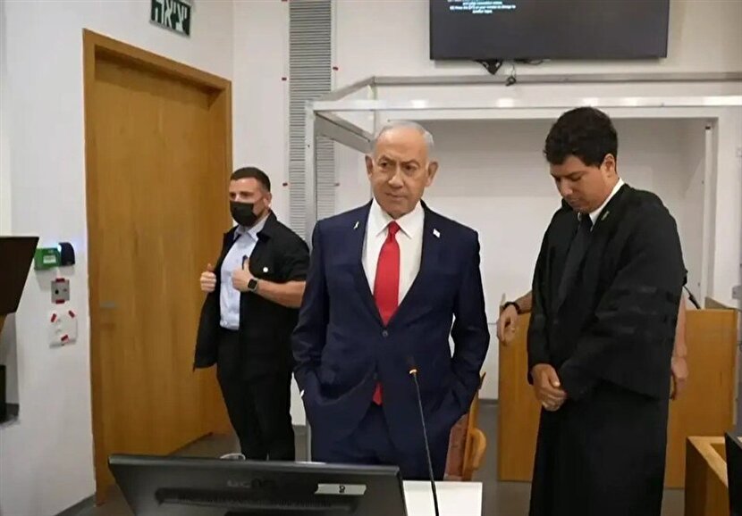 نتانیاهو در دادگاه: من تنها مقام دریافت‌کننده رشوه نبودم