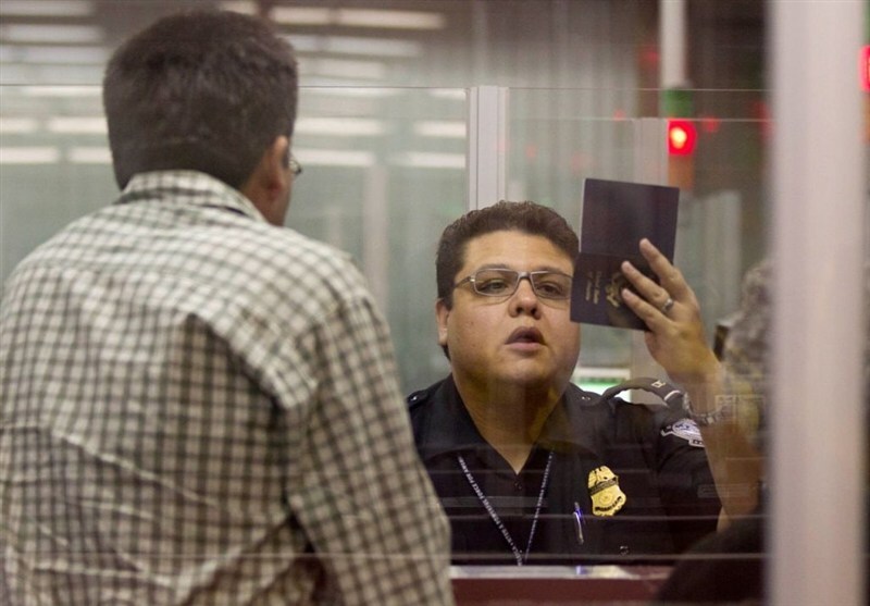 آمریکا شبکههای اجتماعی همه گردشگران را پالایش میکند آمریکا شبکههای اجتماعی همه گردشگران را پالایش میکند