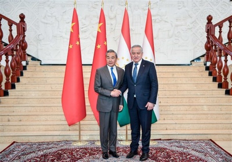 وزیر خارجه چین: هرگز اجازه نمی‌دهیم نیروهای راست‌گرای ژاپن تاریخ را به عقب برگردانند