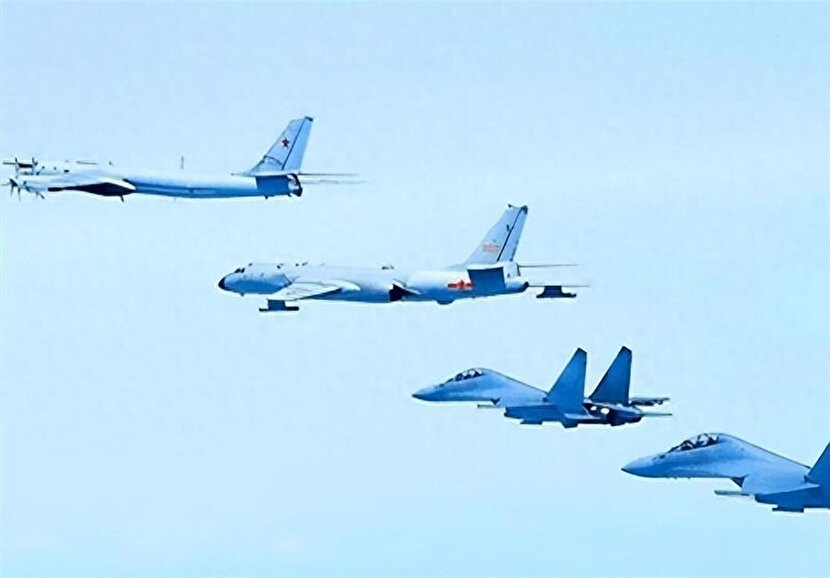 گشت مشترک بمب‌افکن‌های چین و روسیه