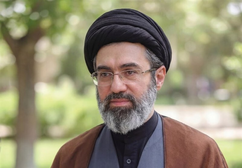«مردم» در بیانیه گام دوم انقلاب و اولین پیام رهبر معظم انقلاب «مردم» در بیانیه گام دوم انقلاب و اولین پیام رهبر معظم انقلاب