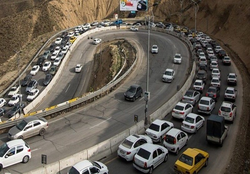 ترافیک در محورهای هراز و کندوان پرحجم شد ترافیک در محورهای هراز و کندوان پرحجم شد