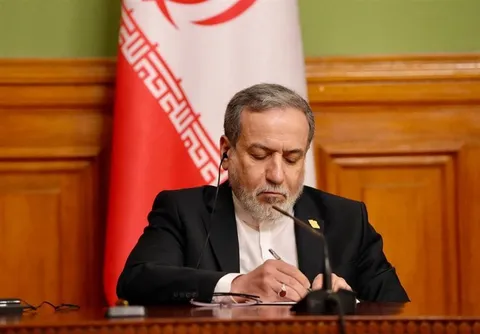 کنایه عراقچی به سنتکام