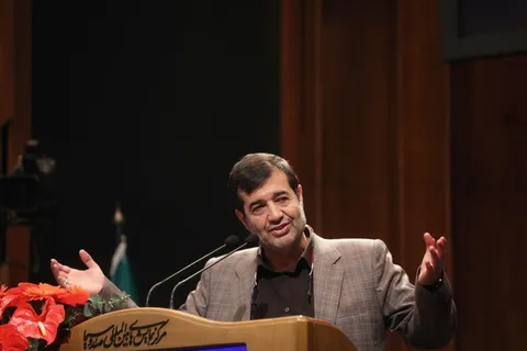 دنیامالی: خیال رئیس جمهور از ورزش جمع است/فدراسیون‌ها را به اهلش بسپاریم