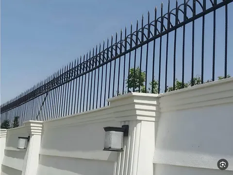 قیمت حفاظ روی دیوار؛ راهنمای کامل بررسی هزینه‌ها و عوامل مؤثر بر قیمت