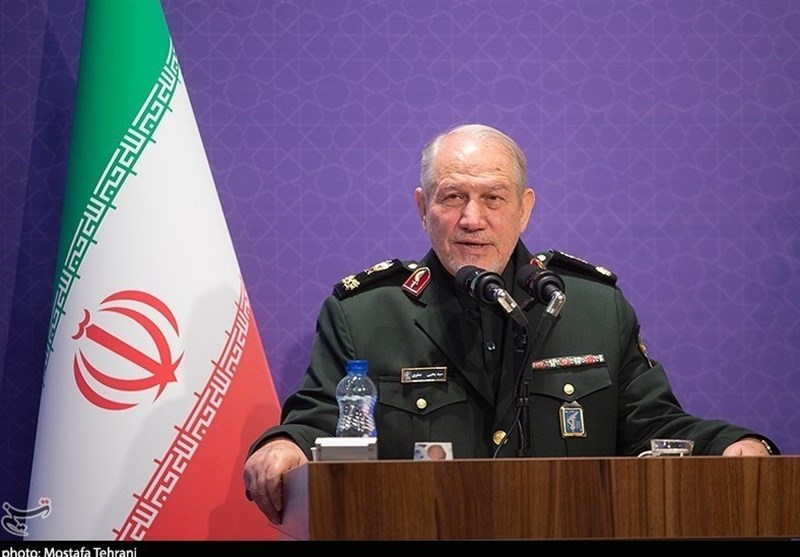سرلشکر صفوی: چین و روسیه کمکهای غیر سیاسی هم به ایران میکنند سرلشکر صفوی: چین و روسیه کمکهای غیر سیاسی هم به ایران میکنند