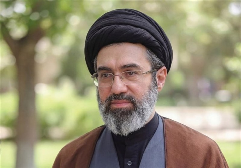 دلایلی بر بطلان ادعای سخیف تحمیل مذاکره و تفاهمنامه به رهبر انقلاب