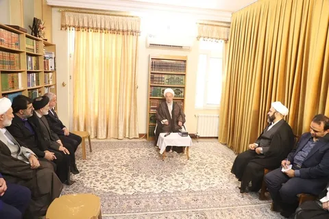 دیدار وزیر میراث‌فرهنگی با آیت‌الله مکارم شیرازی/ تاکید بر توسعه گردشگری مذهبی و صیانت از میراث‌فرهنگی قم