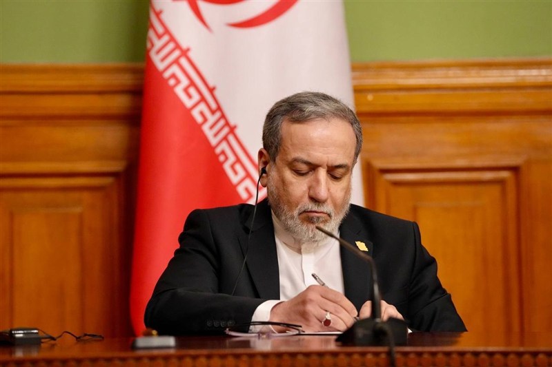 عراقچی: کشورهای منطقه اجازه استفاده آمریکا از پایگاههایشان را ندهند عراقچی: کشورهای منطقه اجازه استفاده آمریکا از پایگاههایشان را ندهند