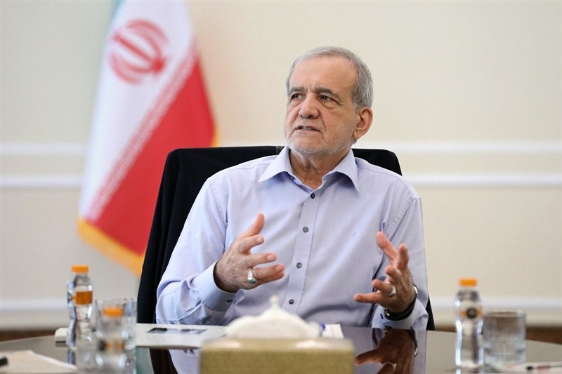 پزشکیان: صرفهجویی مصرف بنزین باید از دولتیها شروع شود پزشکیان: صرفهجویی مصرف بنزین باید از دولتیها شروع شود