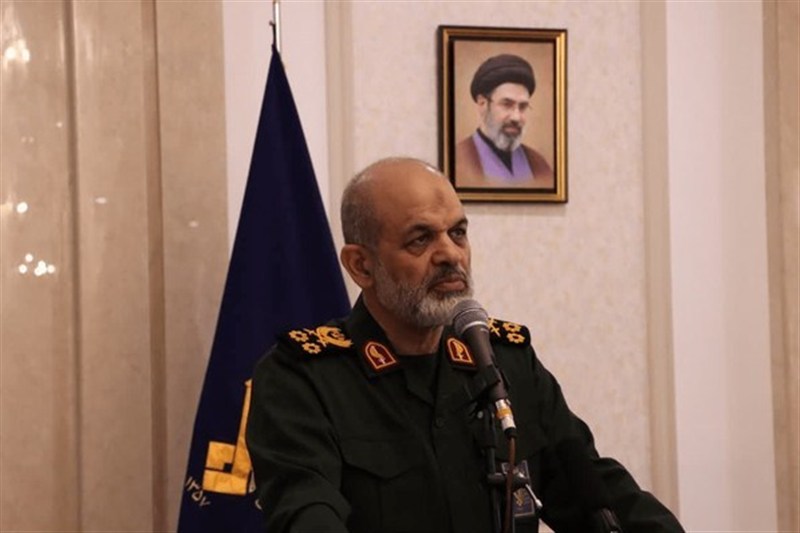 سرلشکر وحیدی:دشمن هیچگاه از کینهتوزی علیه ملت دستبرنمیدارد سرلشکر وحیدی:دشمن هیچگاه از کینهتوزی علیه ملت دستبرنمیدارد