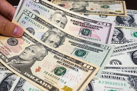 تاثیر تحولات سیاسی بر مسیر نرخ ارز در ایران