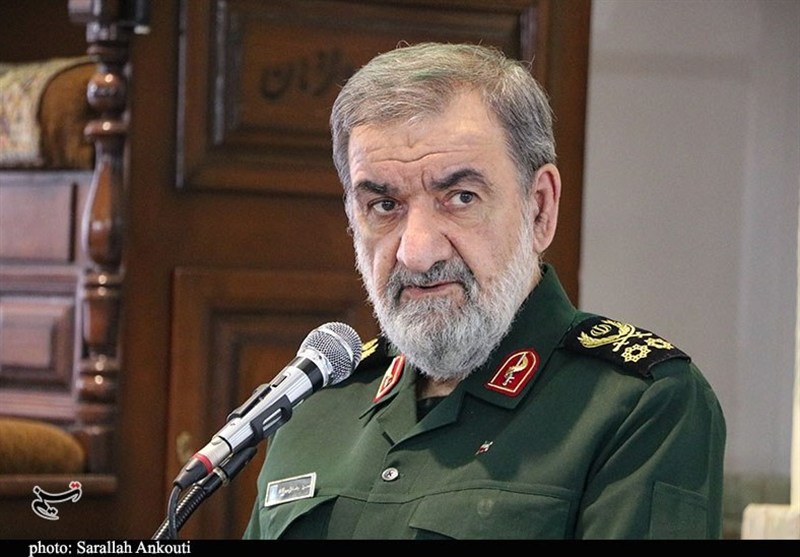 سرلشکر رضایی: آمریکا را پاسخگو می‌کنیم