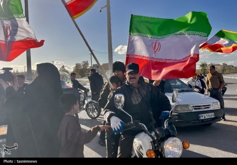 تمهیدات ترافیکی رزمایش 40 هزار موتورسوار «جانفدای ایران» در تهران تمهیدات ترافیکی رزمایش 40 هزار موتورسوار «جانفدای ایران» در تهران