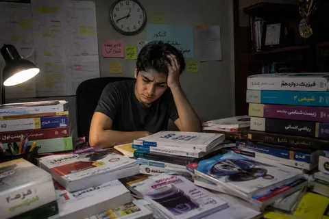 مازمارکت؛ مرجع تخصصی و هوشمند تهیه کتاب‌های کمک درسی