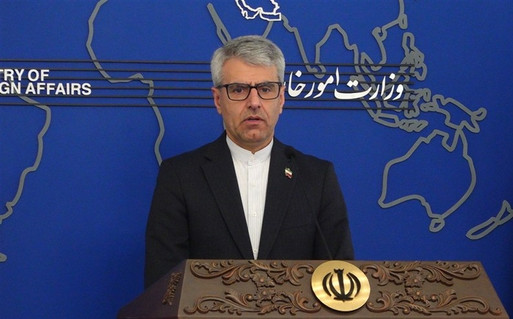 تداوم مذاکرات ایران و عمان درباره تنگه/ بقائی: تغییری در وضعیت تردد در هرمز ایجاد نشده است