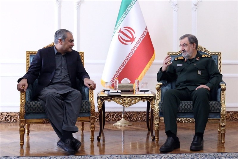 محسن رضایی: ایران و پاکستان عقبه راهبردی یکدیگر هستند محسن رضایی: ایران و پاکستان عقبه راهبردی یکدیگر هستند